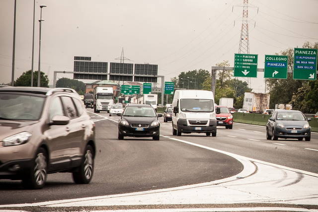 traffico-citta-vacanze-sicure-assogomma_01-mod