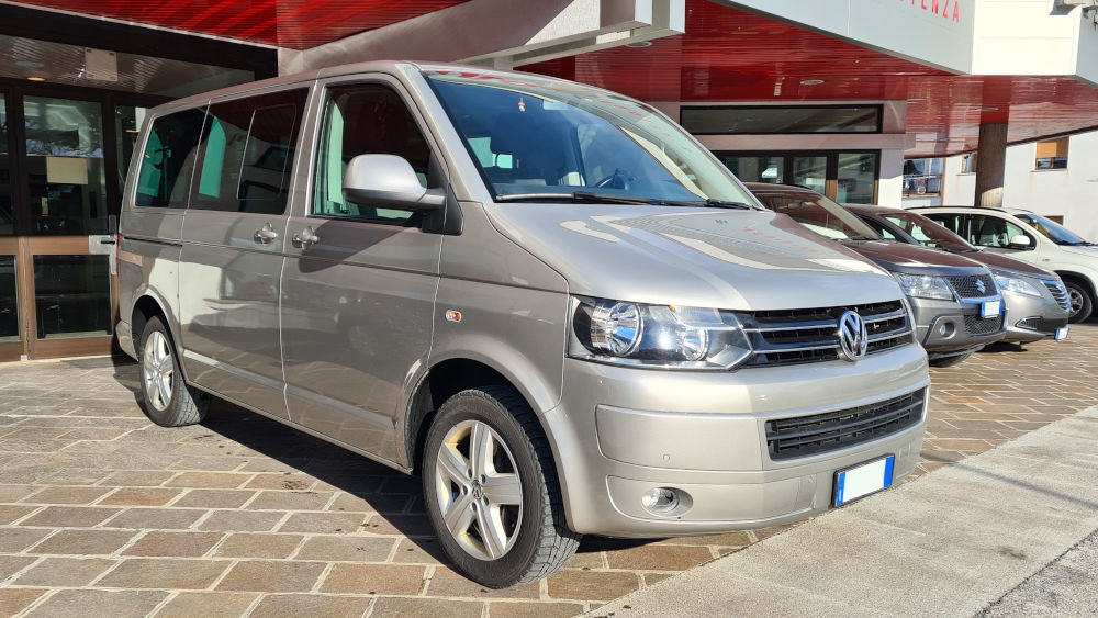 noleggio-caravelle-comiottoauto