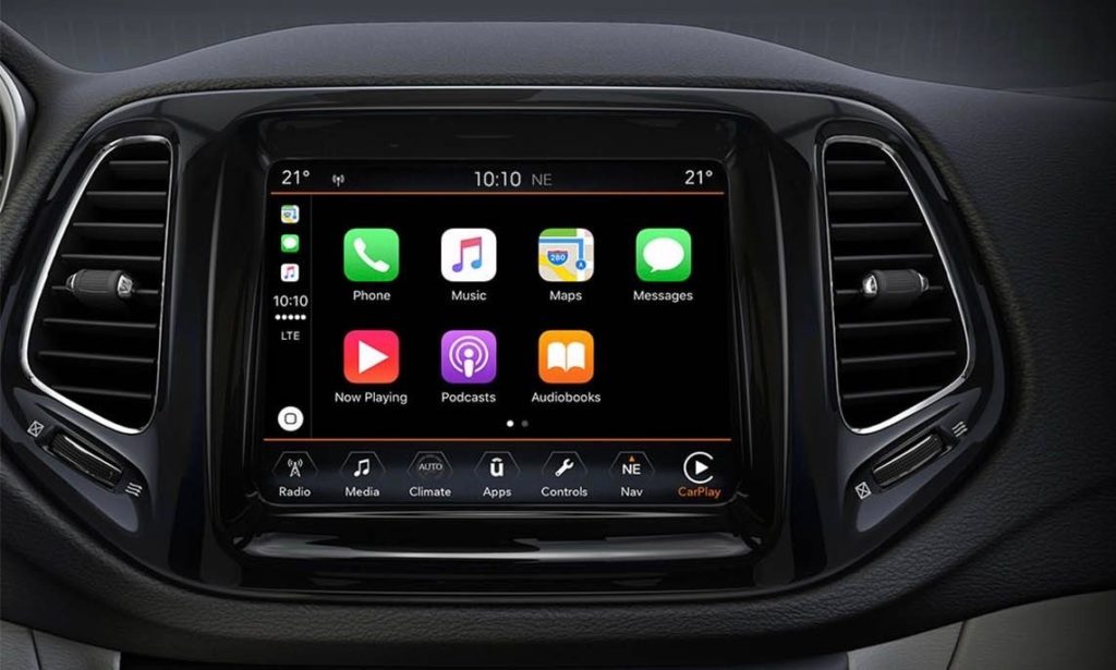 Apple Carpley jeep Compass