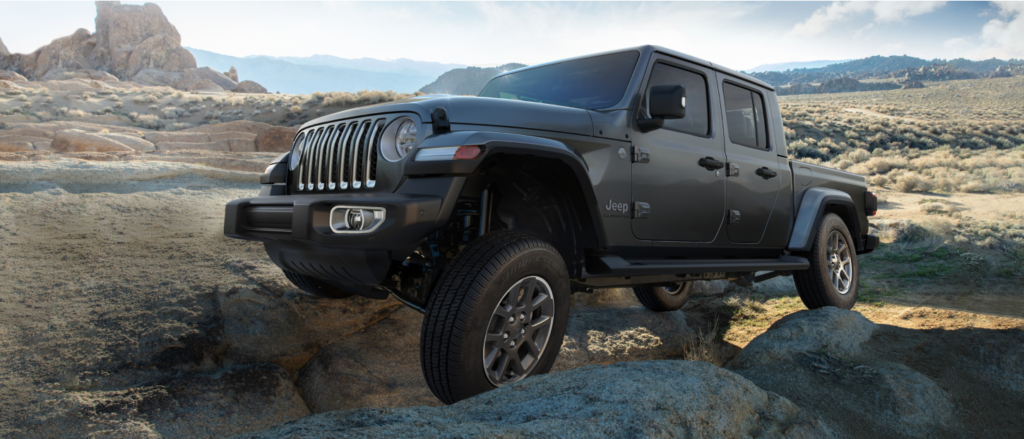 jeep_gladiator_safety_main_dsk_1450x621_01