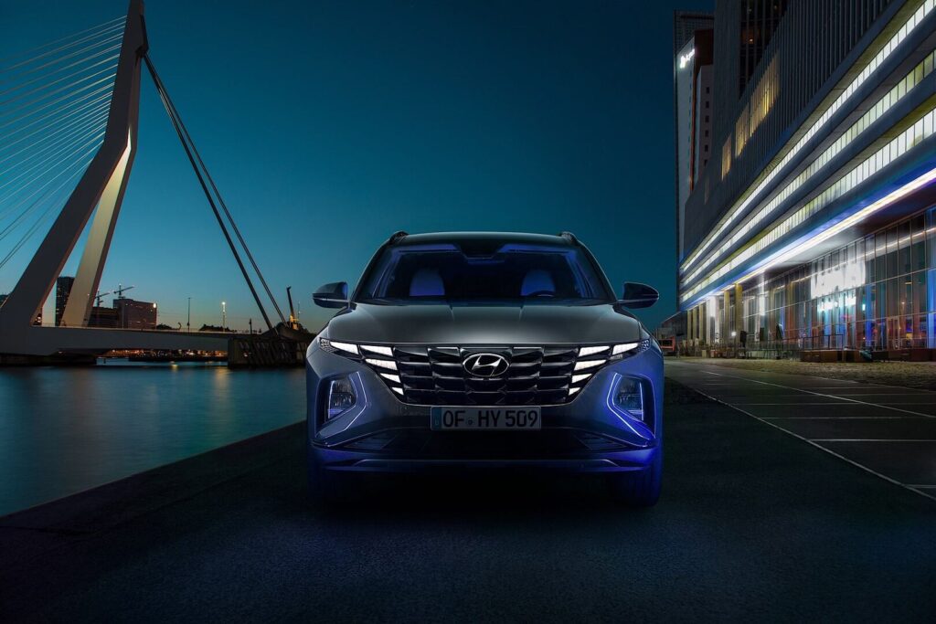 tucson-vs-compass-hybrid