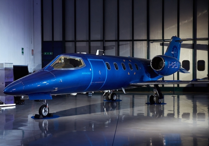 Dalle auto agli aerei, Lapo Elkann presenta un jet speciale