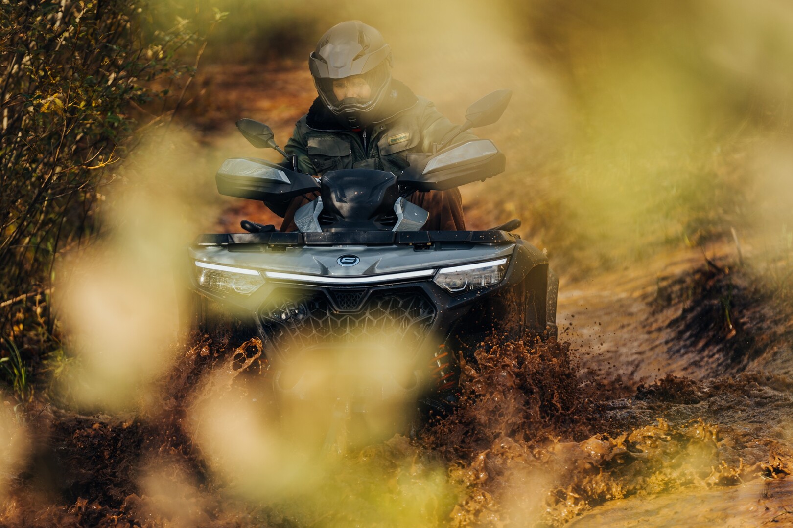 cfmoto-850-touring_action-4