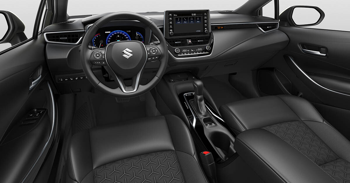 Suzuki Swace Hybrid Totani open space station wagon ibrida interni display apple android car elettrica ecoincentivi ecobonus auto 2021