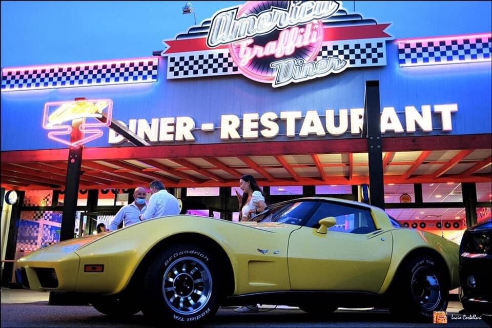 raduno auto americane all'american graffiti di roma